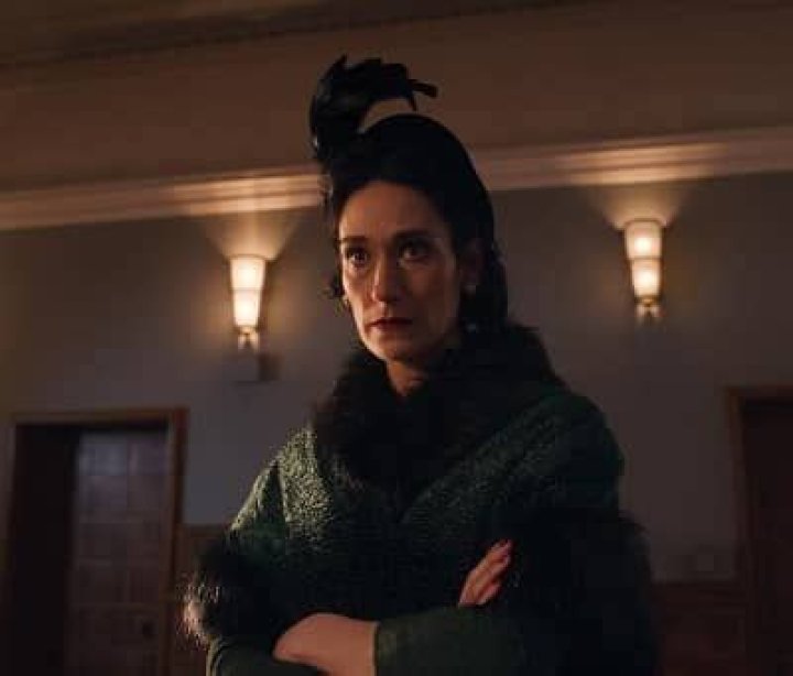 Sian Clifford Wiki, Age, Boyfriend, Husband, Net Worth, Height, Parents & Biography