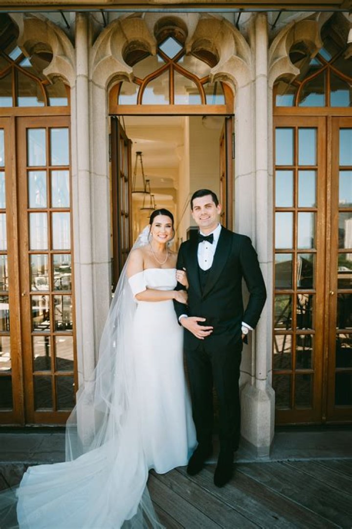 Unveil The Untold Story: Mike Ditka's Wife Revealed